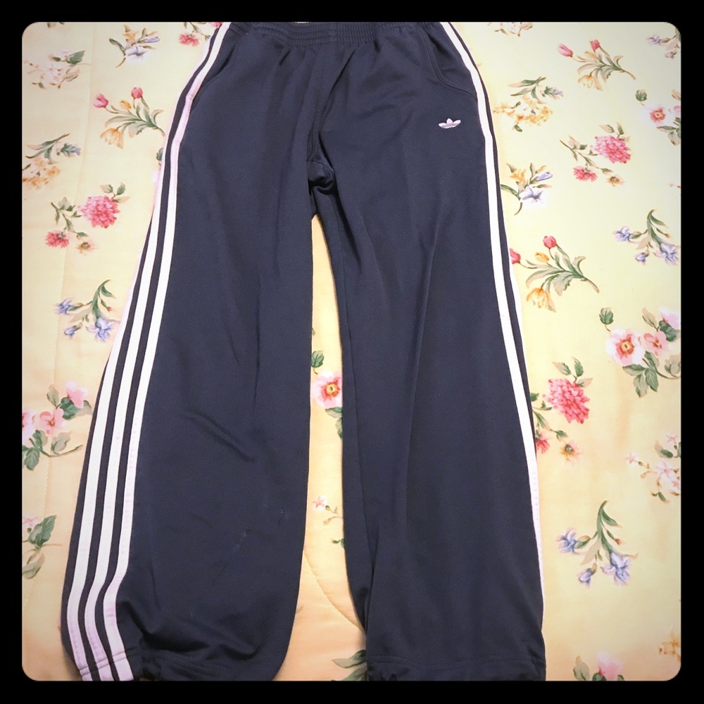 Men’s Adidas Joggers Dark Grey Small w/Drawstrings